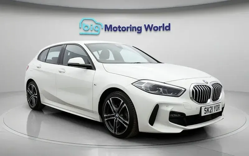 Used BMW 118 M Sport 136 HP (100 kW) 2021 White Hatchback