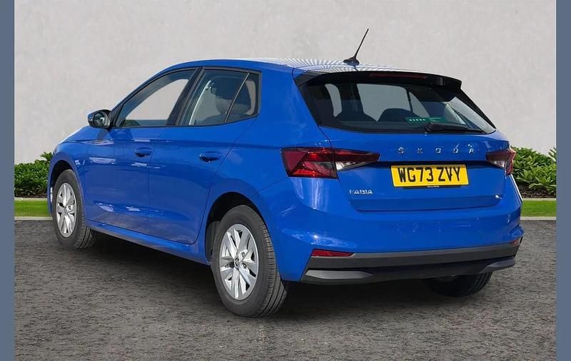 Used Skoda Fabia Comfort 108 HP (79 kW) 2024 Blue Hatchback