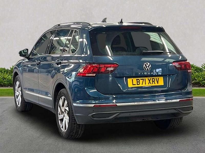 Used VW Tiguan Life 150 HP (110 kW) 2022 Blue SUV
