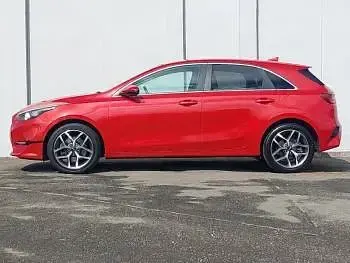 Gebraucht Kia Ceed 158 PS (116 kW) 2023 Rot Kleinwagen