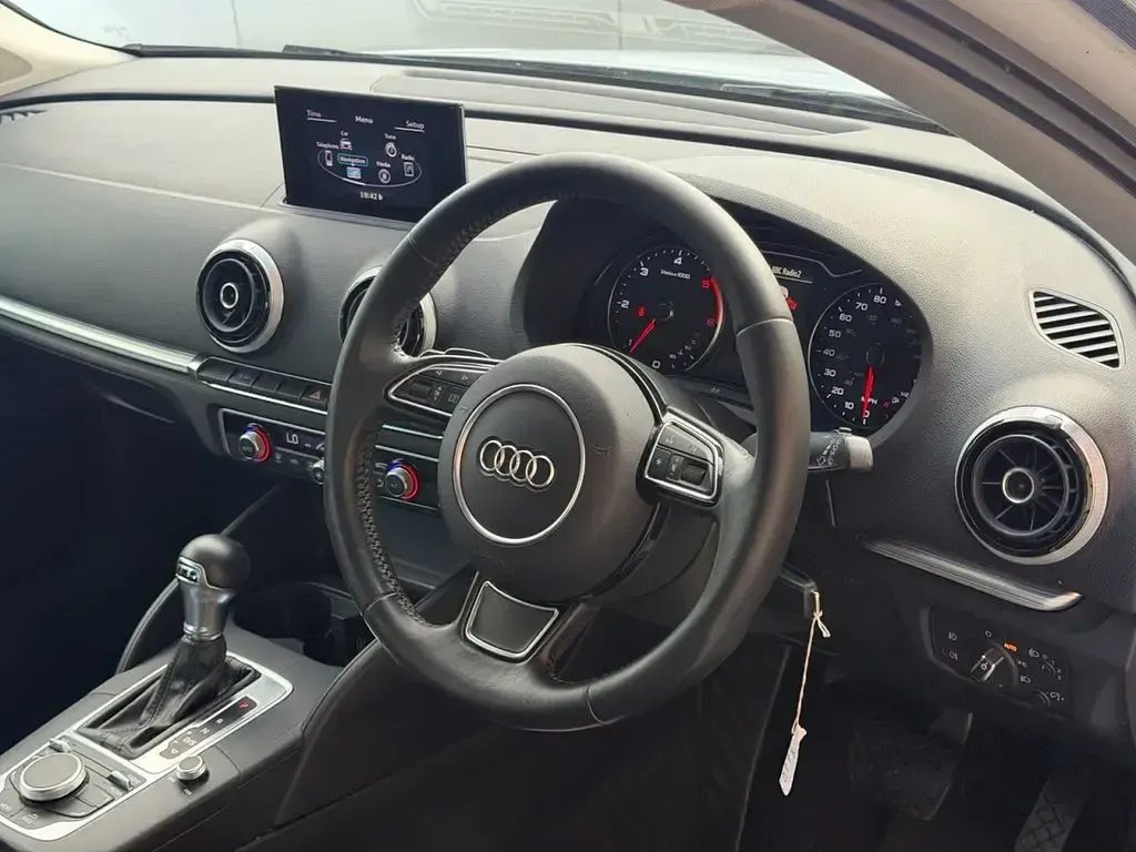 Used Audi A3 Sport 184 HP (135 kW) 2015 White Hatchback