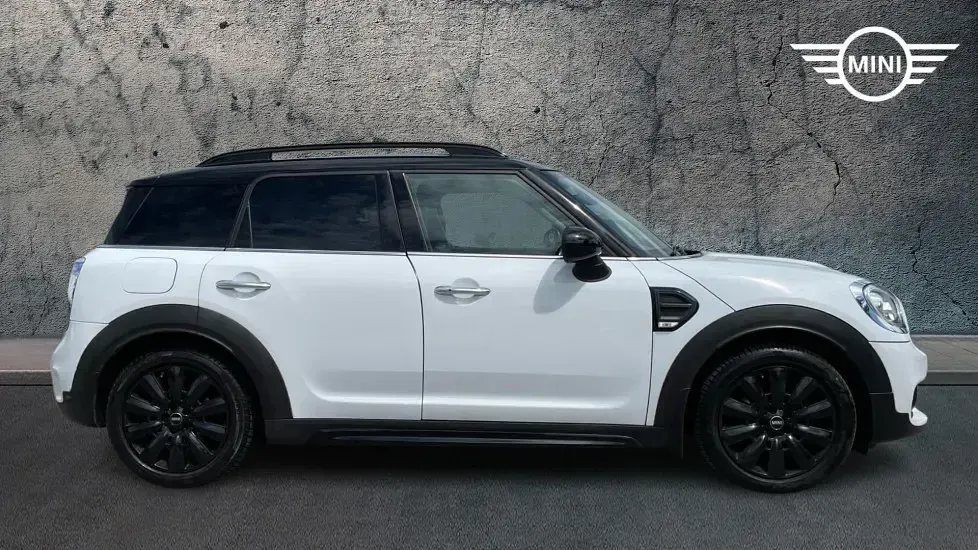 Used Mini Cooper D Countryman 148 HP (108 kW) 2018 White SUV