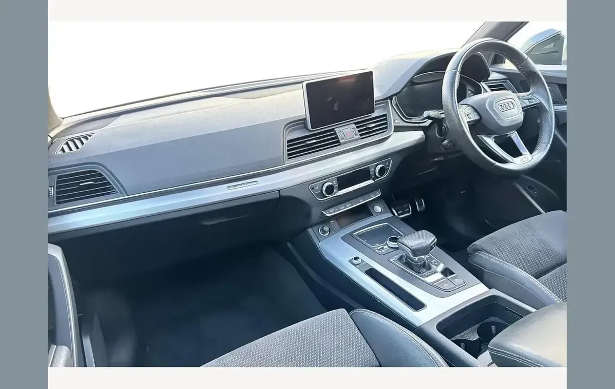 Used Audi Q5 S-Line 190 HP (139 kW) 2020 Black SUV