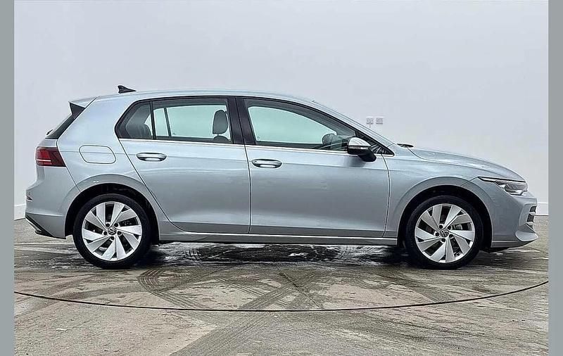 Used VW Golf VIII Style 150 HP (110 kW) 2025 Oyster silver Hatchback