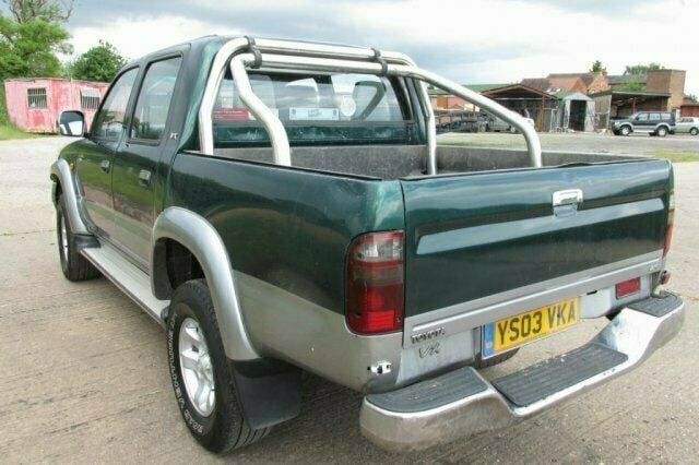 Used Toyota HiLux 2003 Pickup