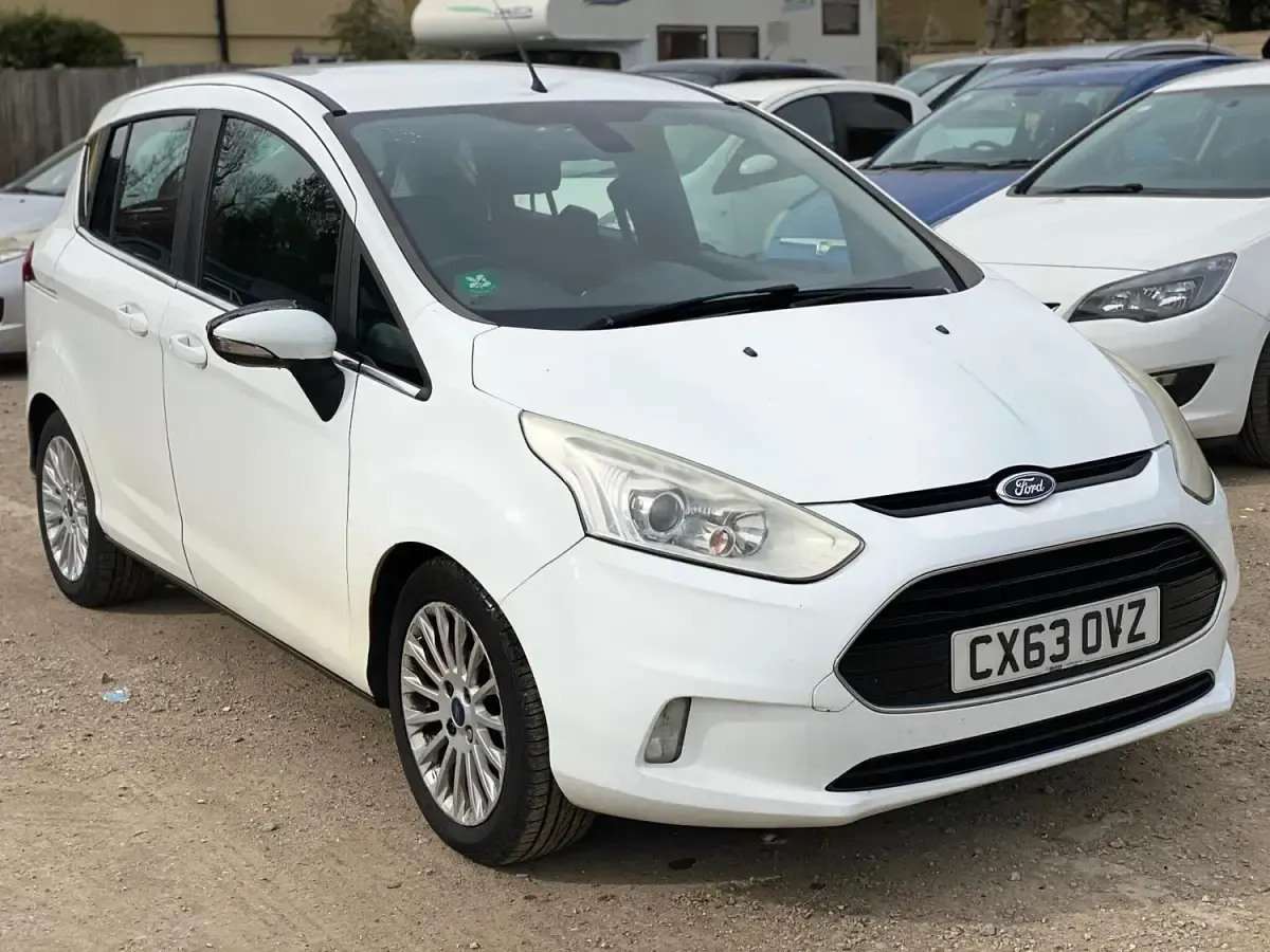 Usado Ford B-MAX Titanium 120 HP (88 kW) 2013 Branco Monovolume