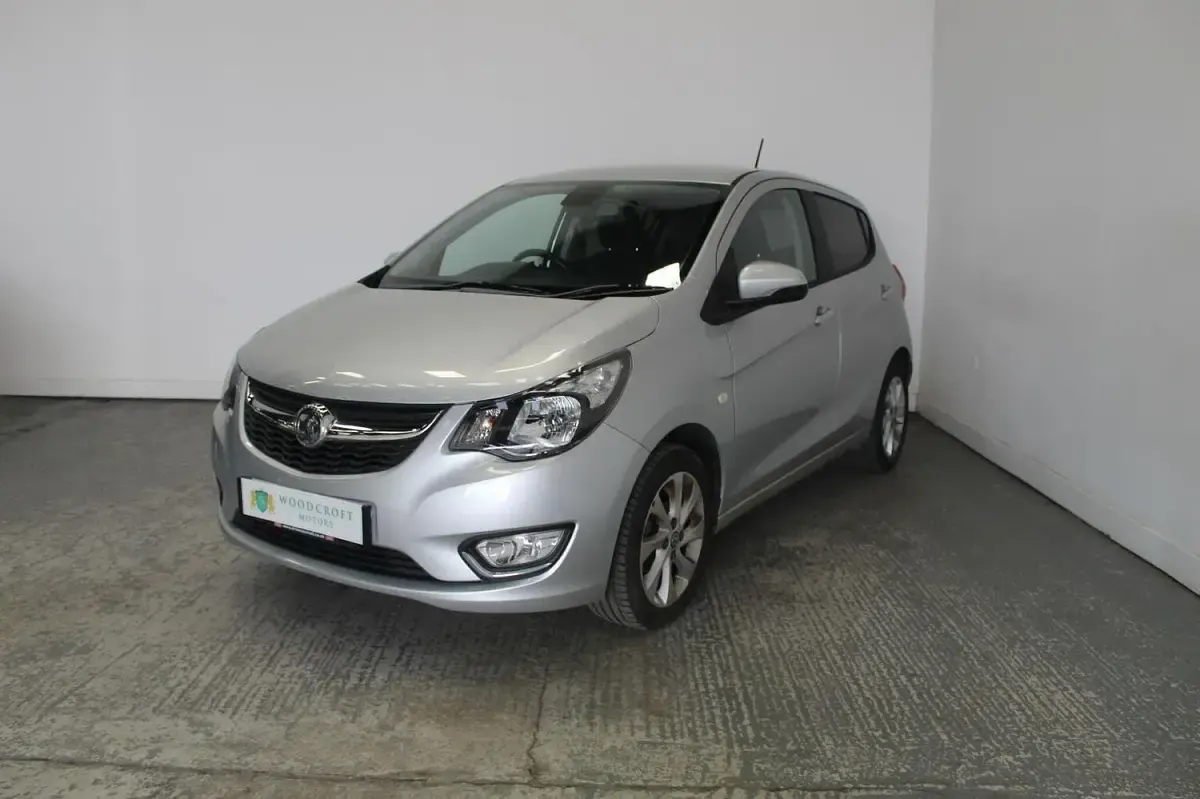 Used Vauxhall Viva 75 HP (55 kW) 2018 Silver Hatchback