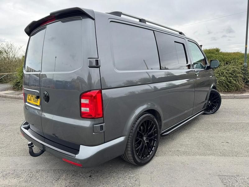 Used VW Transporter Trendline 150 HP (110 kW) 2017 Grey Van