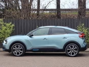 Used Citroën e-C4 Shine 100 kW (136 HP) 2022 Blue Coupe