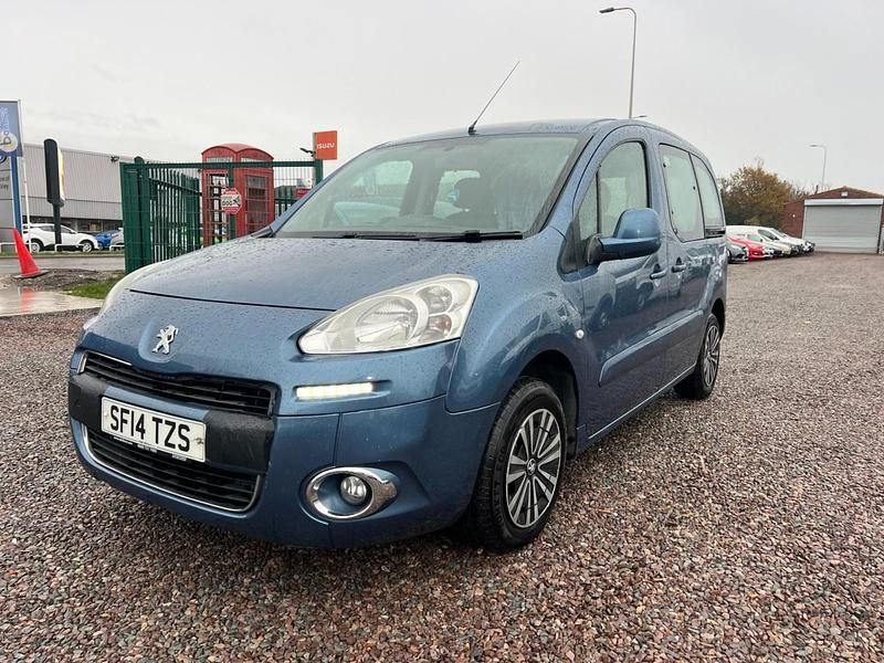 Used Peugeot Partner Tepee S 92 HP (67 kW) 2014 Blue MPV