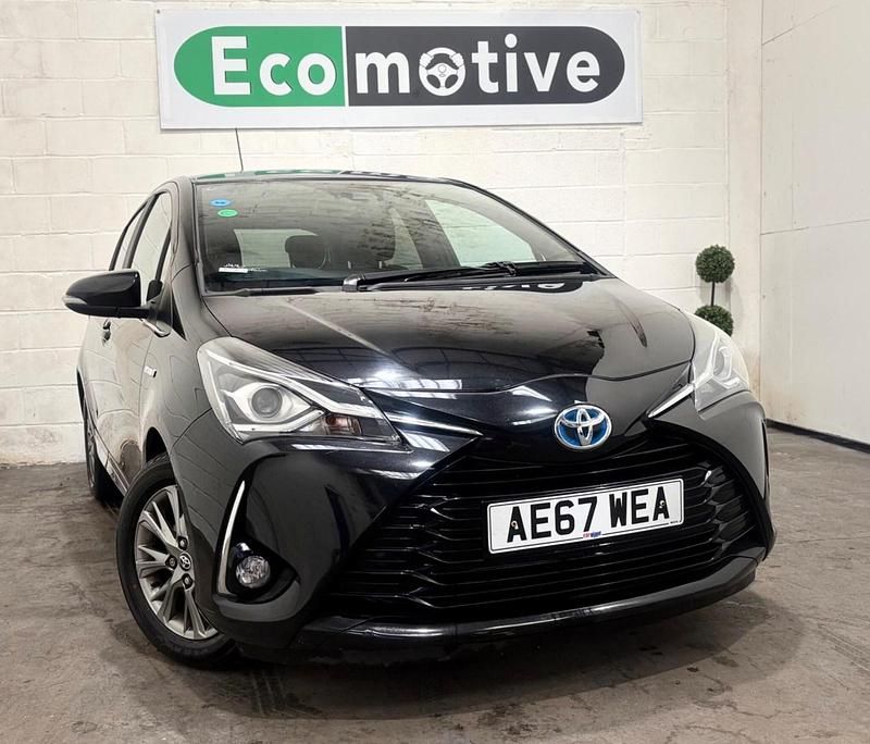 Used Toyota Yaris Hybrid 2017 Black Hatchback