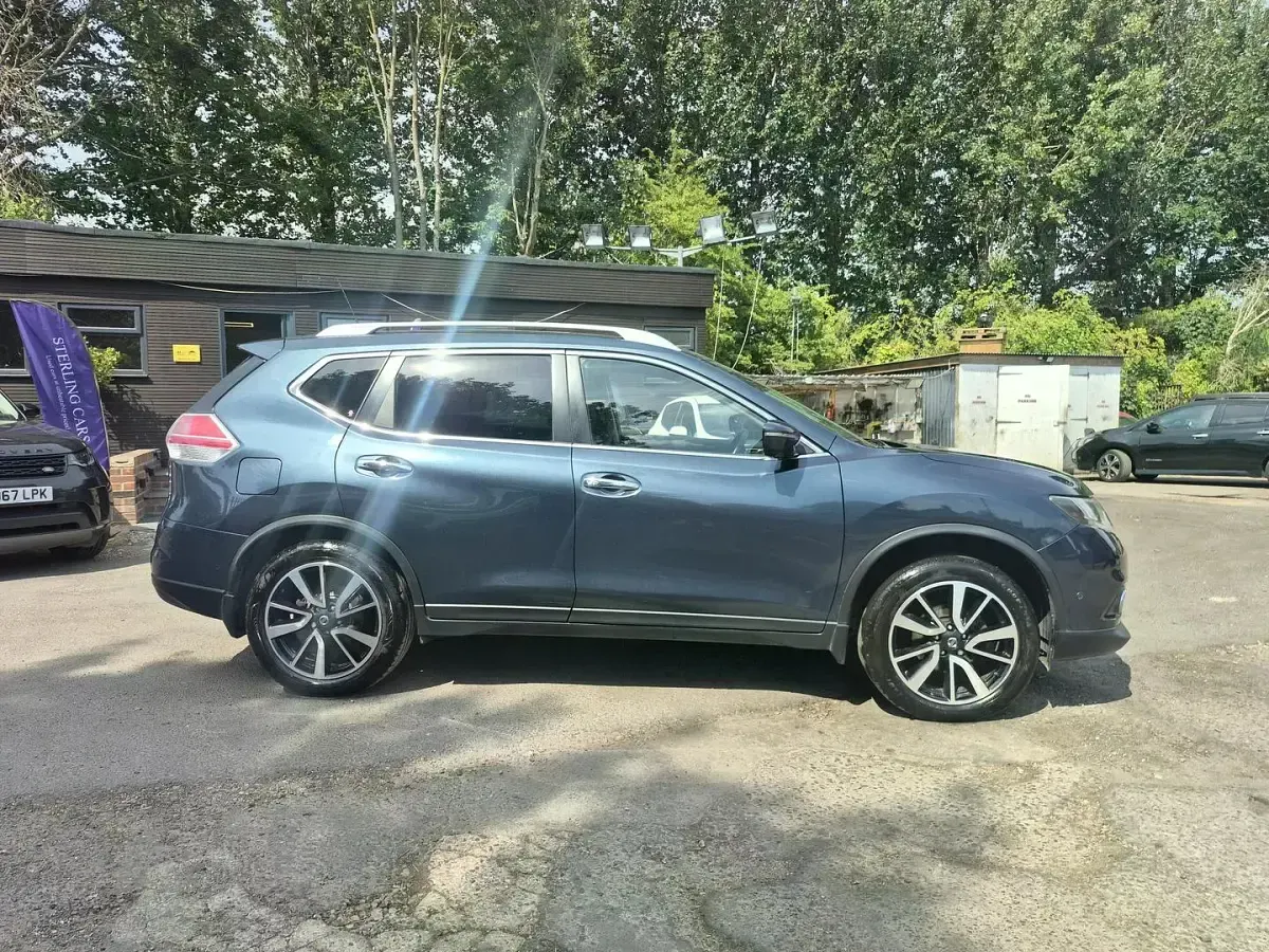 Used Nissan X-Trail Tekna 130 HP (95 kW) 2017 Blue SUV
