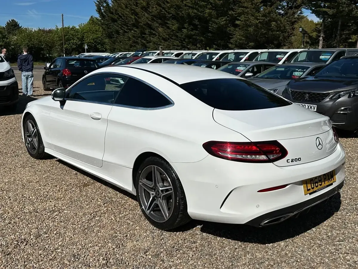 Used Mercedes C200 AMG line 184 HP (135 kW) 2019 White Coupe