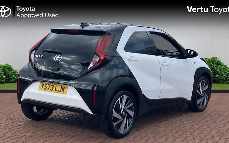 Used Toyota Aygo X 72 HP (52 kW) 2025 SUV