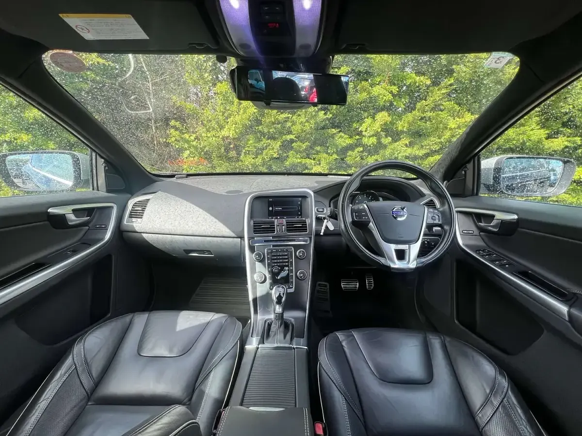 Used Volvo XC60 R-Design 2014 Black SUV