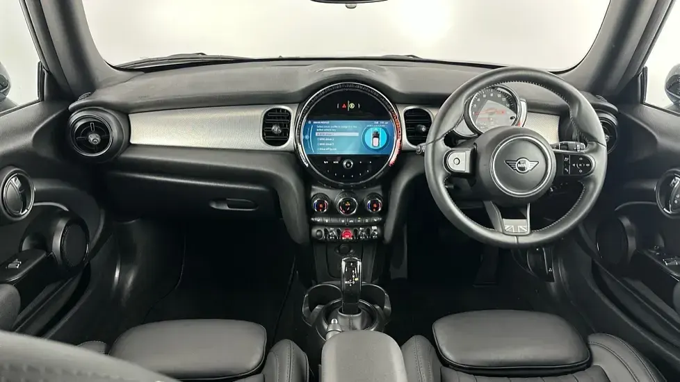Used Mini Cooper Exclusive 134 HP (98 kW) 2023 Blue Hatchback