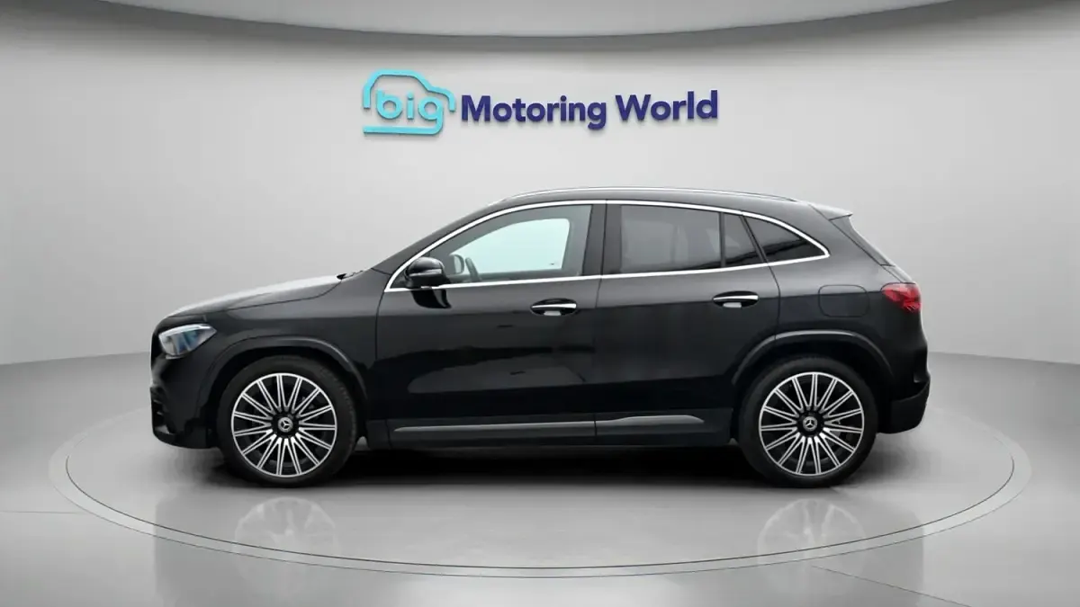 Used Mercedes GLA200 AMG line 163 HP (119 kW) 2024 Black SUV