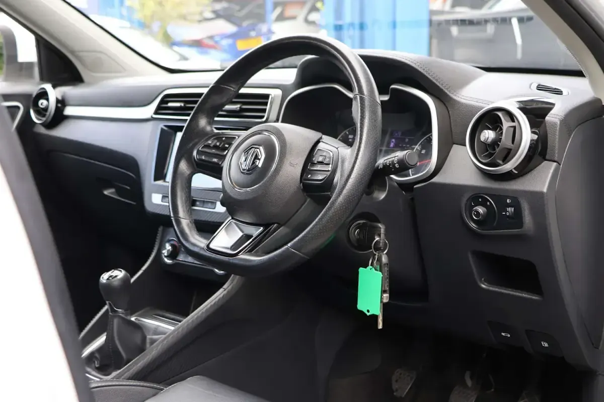 Used MG ZS Excite 106 HP (77 kW) 2021 Blue SUV