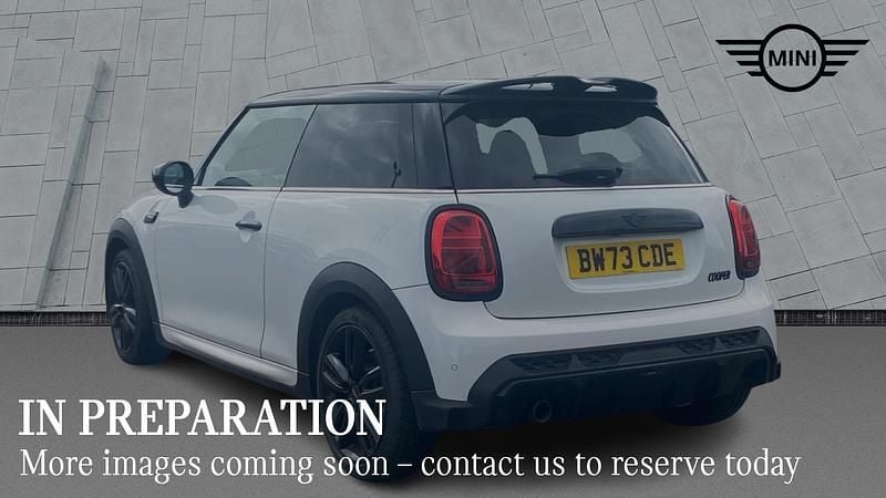 Used Mini Cooper Hatch 134 HP (98 kW) 2024 White Hatchback