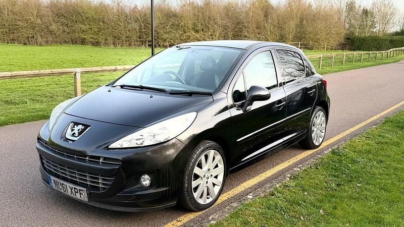 Używany Peugeot 207 Allure 92 KM (67 kW) 2011 Czarny Hatchback