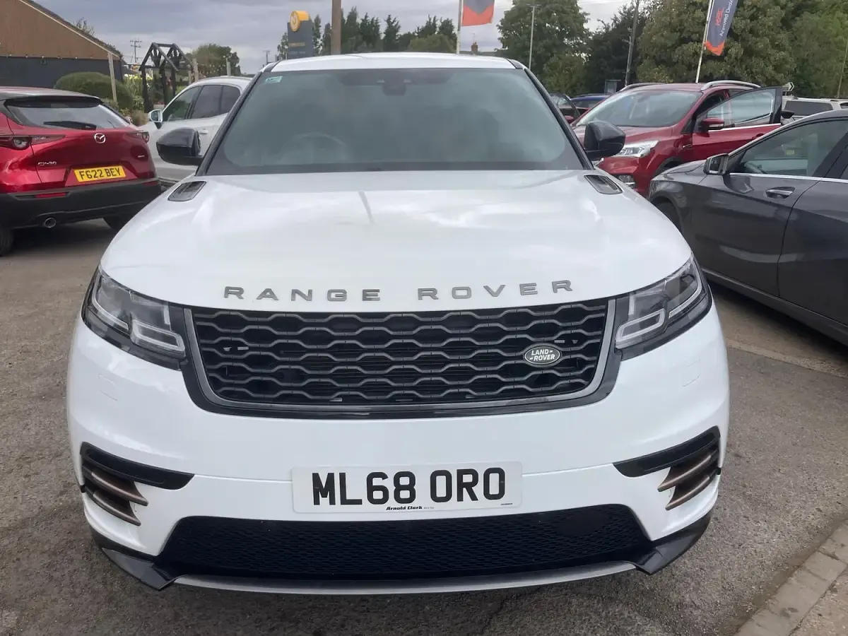 Used Land Rover Range Rover Velar HSE Dynamic 180 HP (132 kW) 2018 White SUV