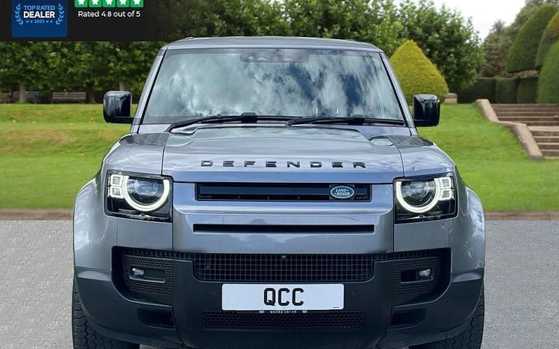Usado Land Rover Defender SE 249 HP (183 kW) 2023 SUV