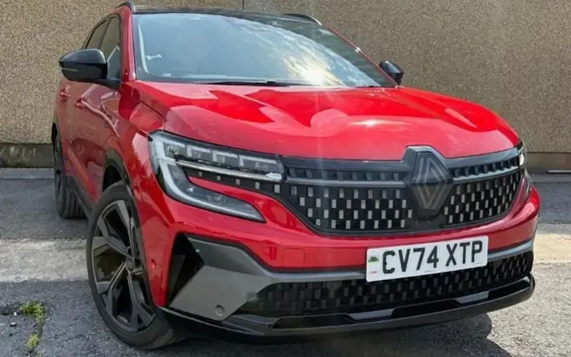 Used Renault Austral Iconic Esprit Alpine 200 HP (147 kW) 2025 SUV