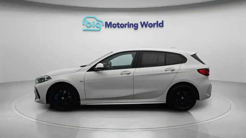 Used BMW 118 M Sport 136 HP (100 kW) 2023 White Hatchback