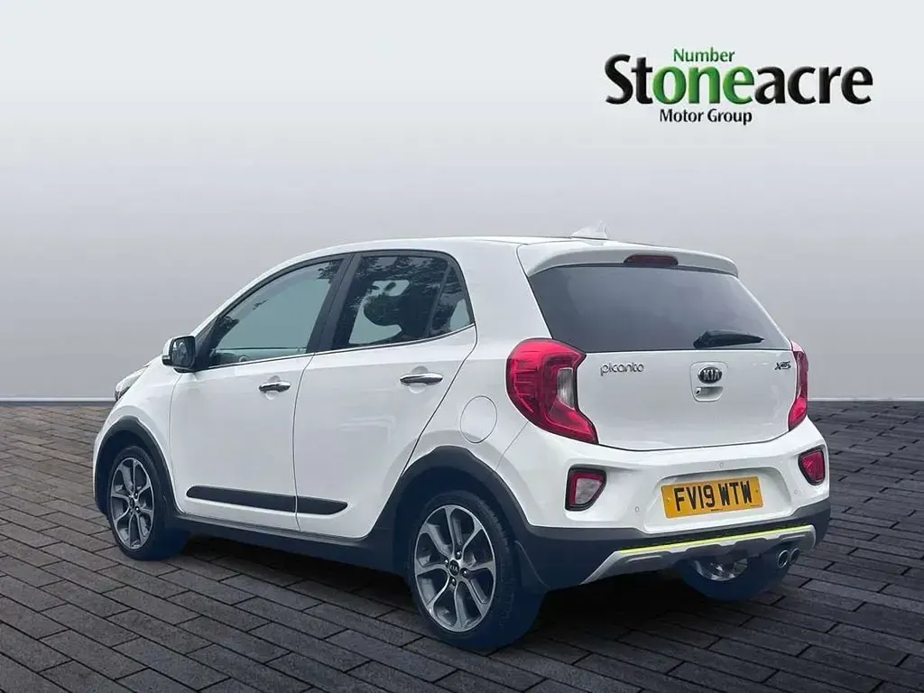 Used Kia Picanto X-Line 84 HP (61 kW) 2019 White Hatchback