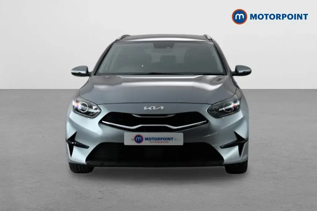 Używany Kia Ceed 2022 Srebrny Hatchback