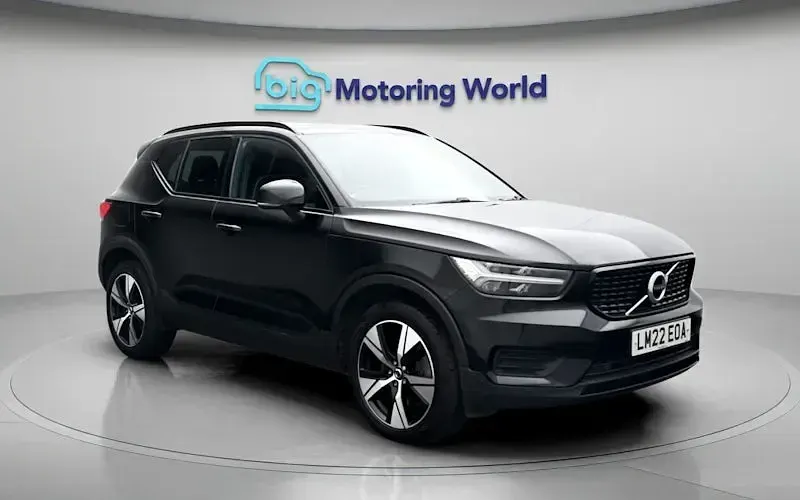 Used Volvo XC40 R-Design 262 HP (192 kW) 2021 Black SUV