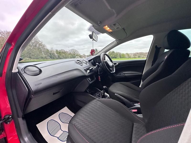Begagnad Seat Ibiza FR 143 HK (105 kW) 2011 Röd Halvkombi
