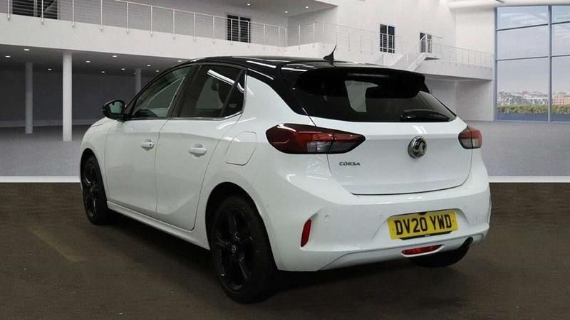 Używany Vauxhall Corsa Elite 100 KM (73 kW) 2020 Biały Hatchback