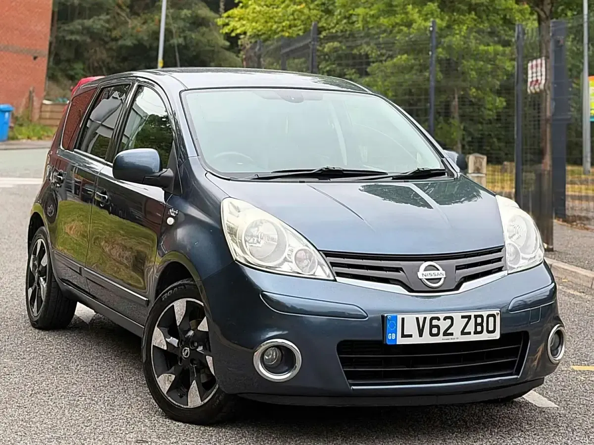 Used Nissan Note N-TEC 90 HP (66 kW) 2013 Blue Hatchback