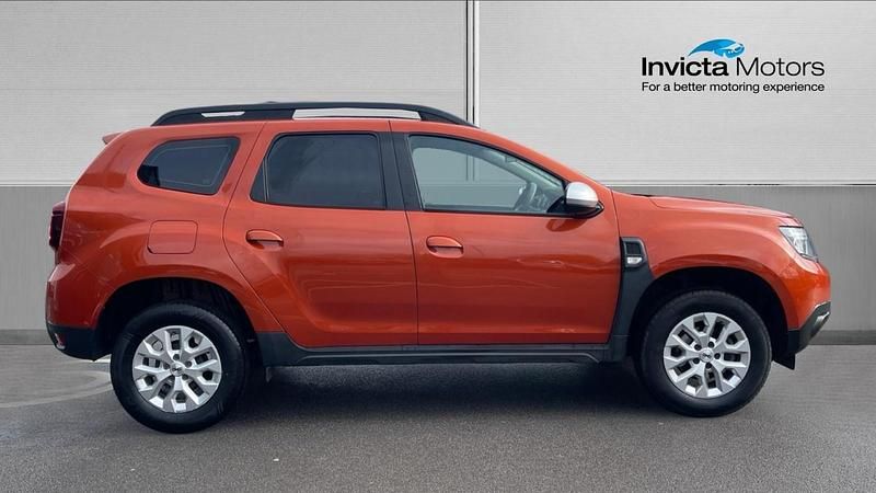 Used Dacia Duster Expression 90 HP (66 kW) 2023 Orange Hatchback