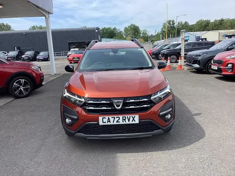 Used Dacia Jogger Extreme 110 HP (80 kW) 2022 Brown MPV
