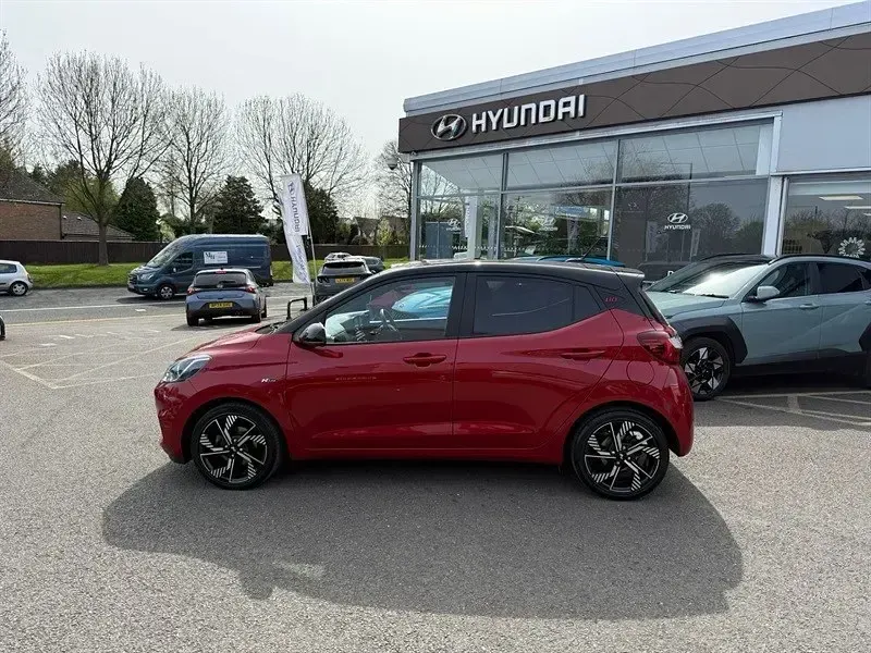 Usado Hyundai i10 N Line 90 HP (66 kW) 2024 Vermelho Citadino
