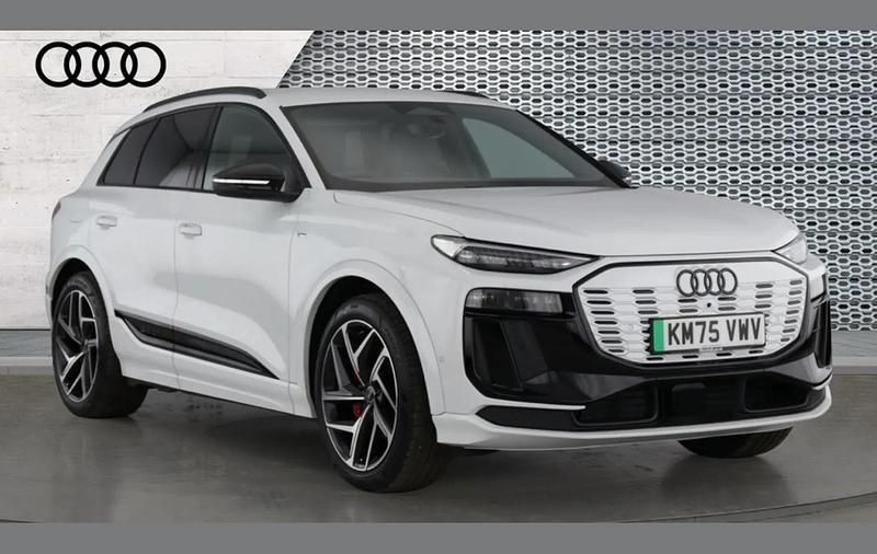 Ny Audi Q6 e-tron Performance 225 kW (306 HK) 2025 Vit SUV