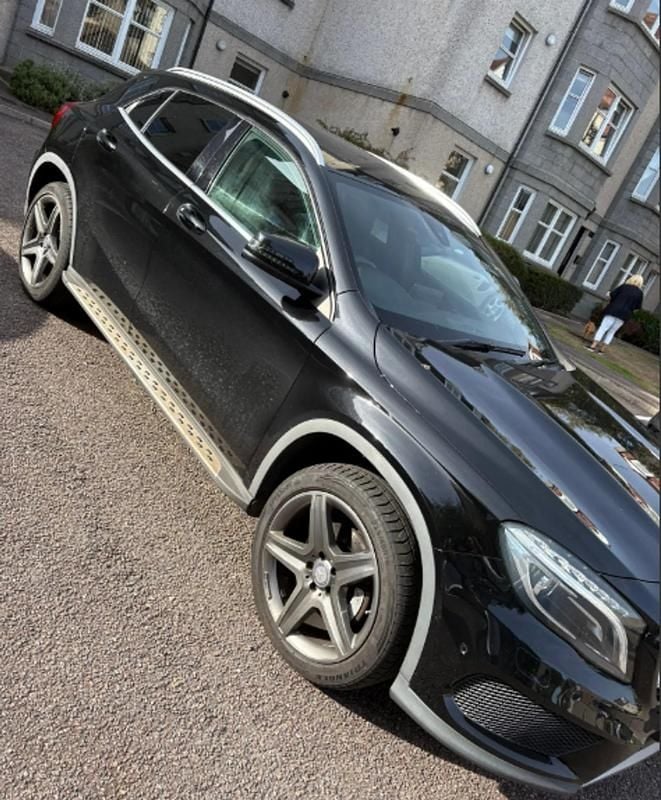 Black Used 2017 Mercedes GLA220 Active SUV | £13,599 (Fair price) - Image 1/2