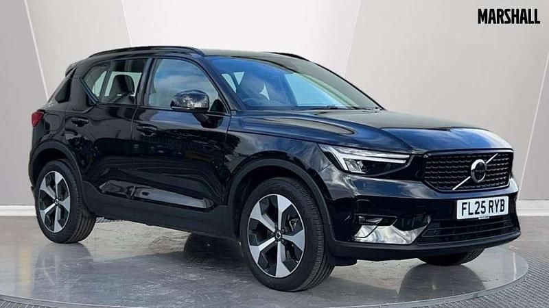 Black Used 2025 Volvo XC40 Plus SUV | £34,159 (Fair price) - Image 1/4