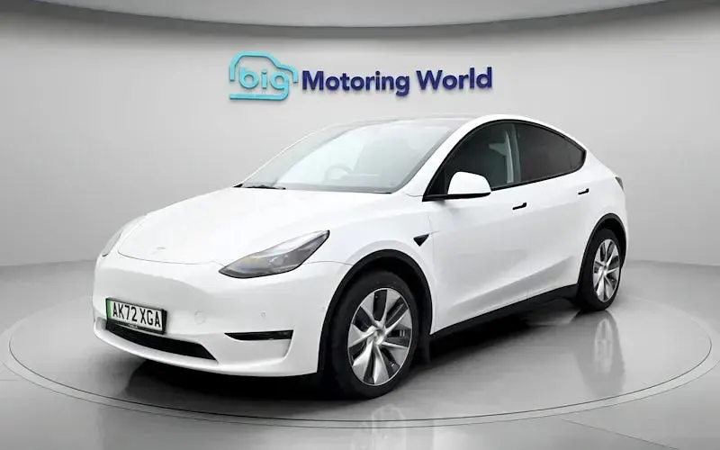Used Tesla Model Y Long Range AWD 286 kW (389 HP) 2025 SUV