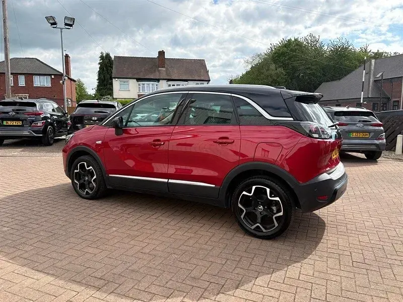 Używany Vauxhall Crossland Ultimate 130 KM (95 kW) 2022 Czerwony SUV