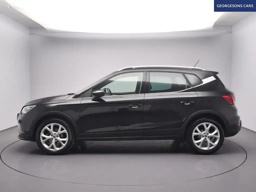 Used Seat Arona FR 110 HP (80 kW) 2023 Black SUV