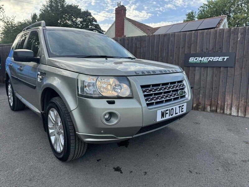 Gold Used 2010 Land Rover Freelander 2 HSE SUV | £6,995 (Expensive) - Image 1/4