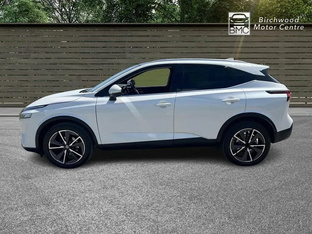 Used Nissan Qashqai S 158 HP (116 kW) 2022 White SUV