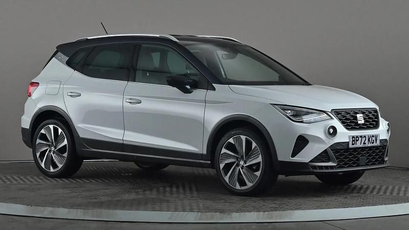Used Seat Arona FR Sport 110 HP (80 kW) 2023 White SUV