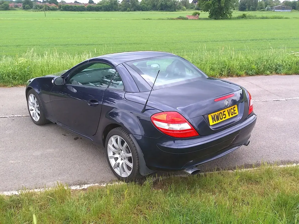 Used Mercedes SLK200 163 HP (119 kW) 2005 Blue Cabriolet