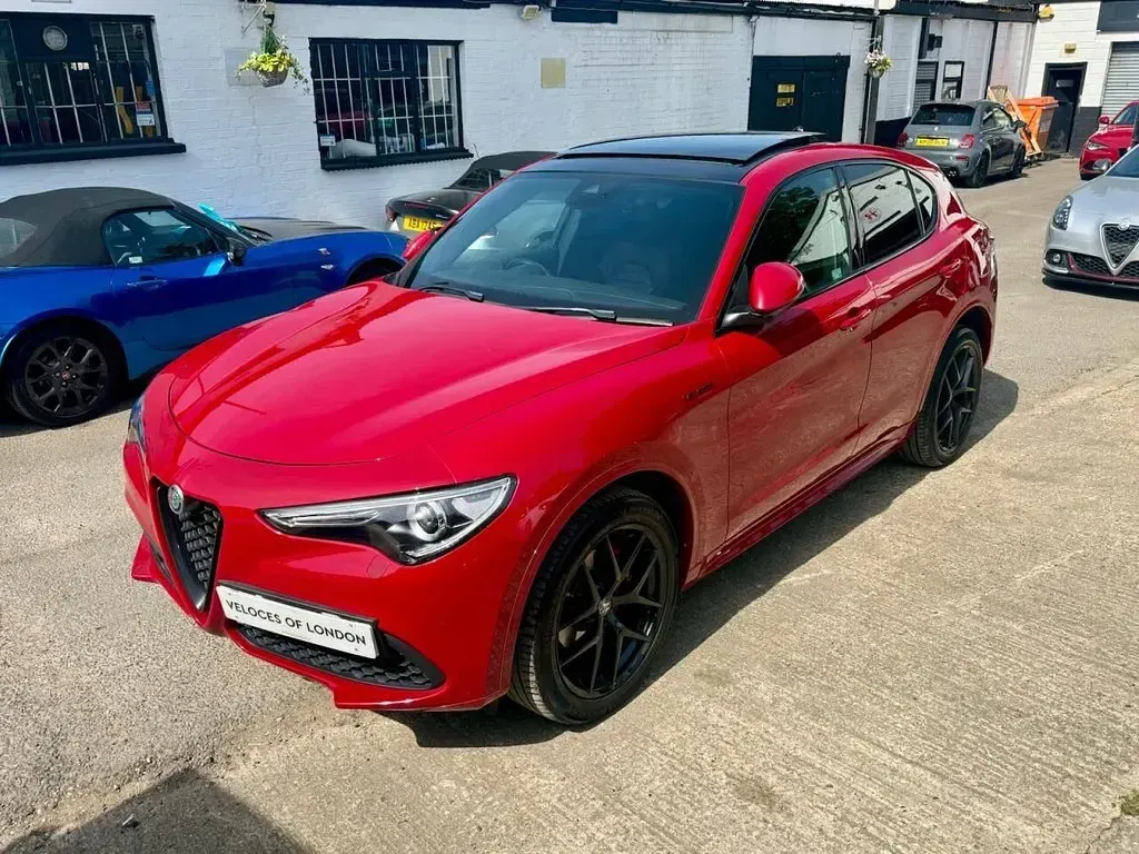 Used Alfa Romeo Stelvio Veloce 280 HP (205 kW) 2020 Red SUV