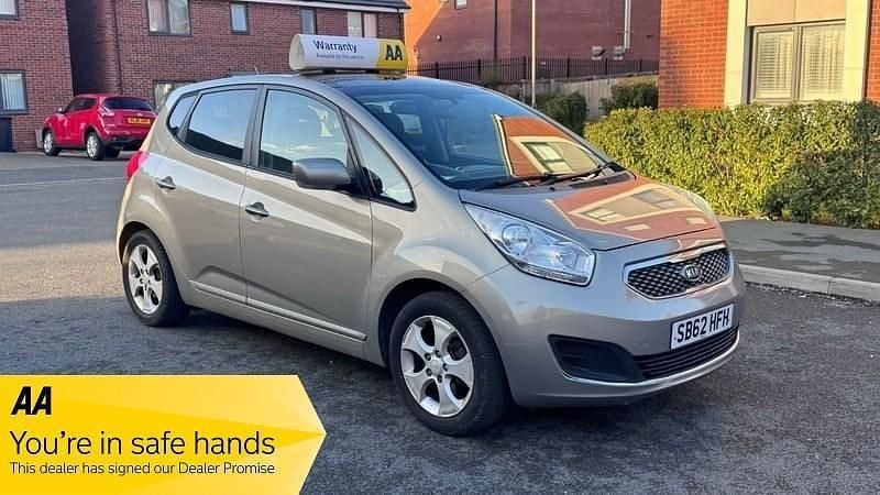 Used Kia Venga 123 HP (90 kW) 2013 Silver Hatchback
