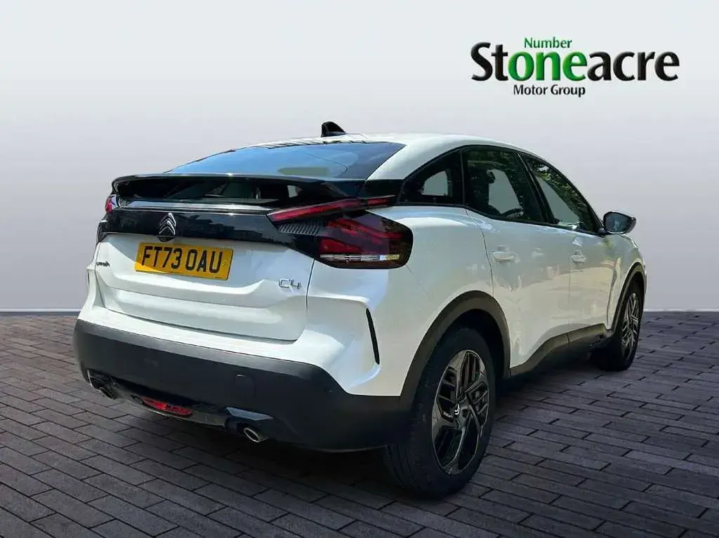Used Citroën C4 PureTech 128 HP (94 kW) 2023 White SUV